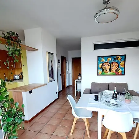 Casa Frida Διαμέρισμα Μενάτζιο